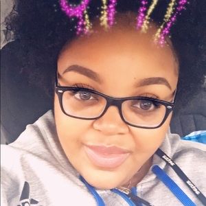 Meet your Posher, Erica